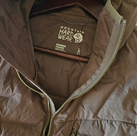 Mountain Hardware Women's Stretchdown™ Hoody Large Olive - Picture 3 of 6